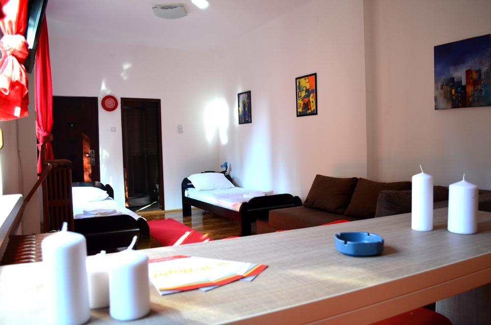 Apartmants Night Lux Nis Bilik gambar